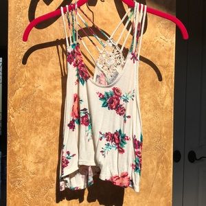 Cute flowy Floral crop top